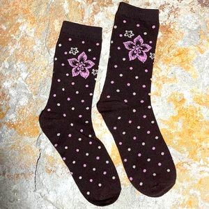 ✨3/$25✨ brown socks with dainty polka dots and tropical flowers
